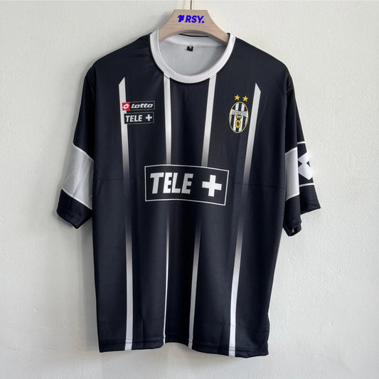 JUVENTUS 2000-01 HOME KIT NEDVED FIVESLEEVE