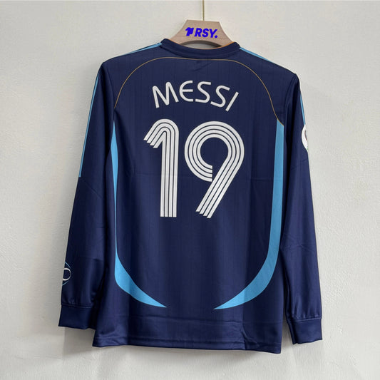 Argentina 2006-07 Lionel Messi Away Jersey Full Sleeve