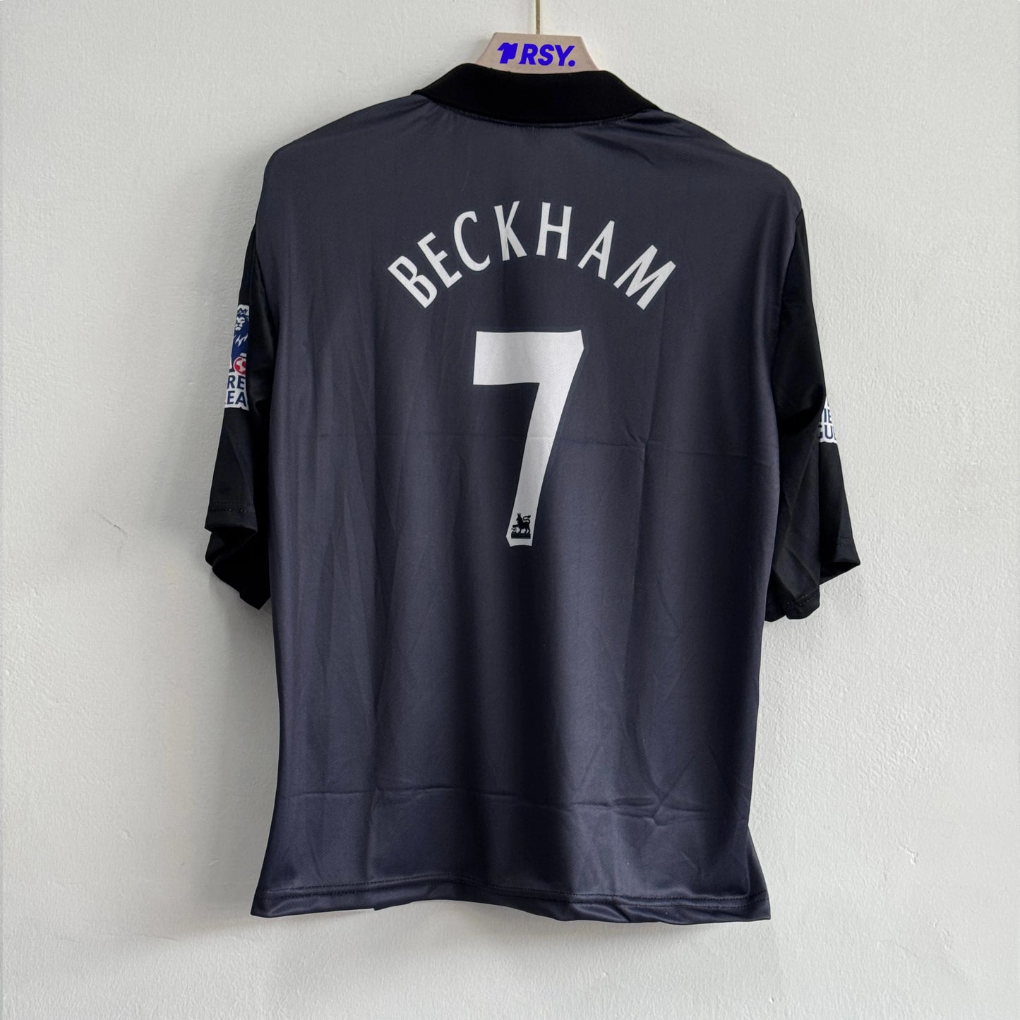 MANCHESTER UNITED 1998-99 KIT BECKHAM FIVESLEEVE POLO
