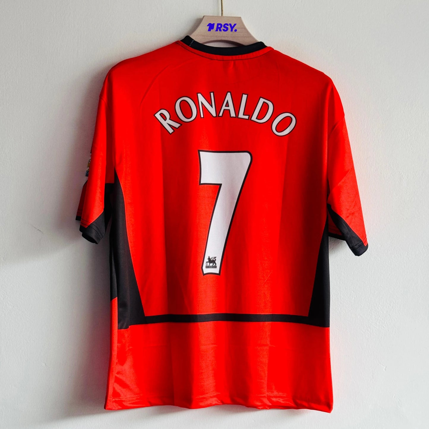 UNITED 2002-03 HOME KIT RONALDO FIVESLEEVE EMBROIDERY